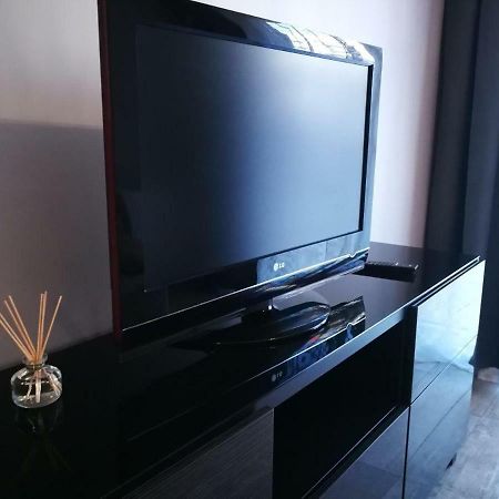 Apartament Nad Odra Z Tarasem Wrocław Exteriör bild